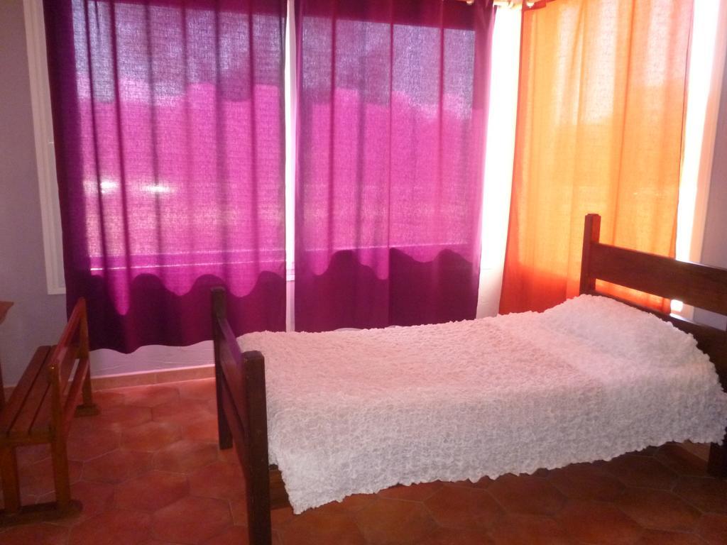 Hotel Le Couloubrier 勒穆伊 客房 照片