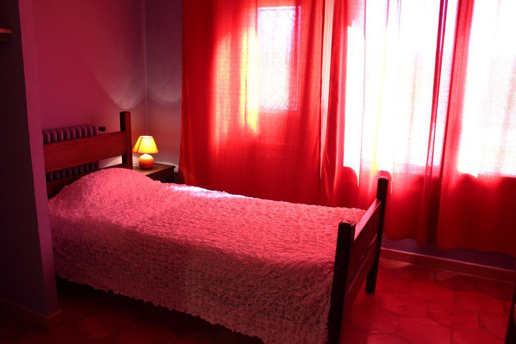 Hotel Le Couloubrier 勒穆伊 客房 照片