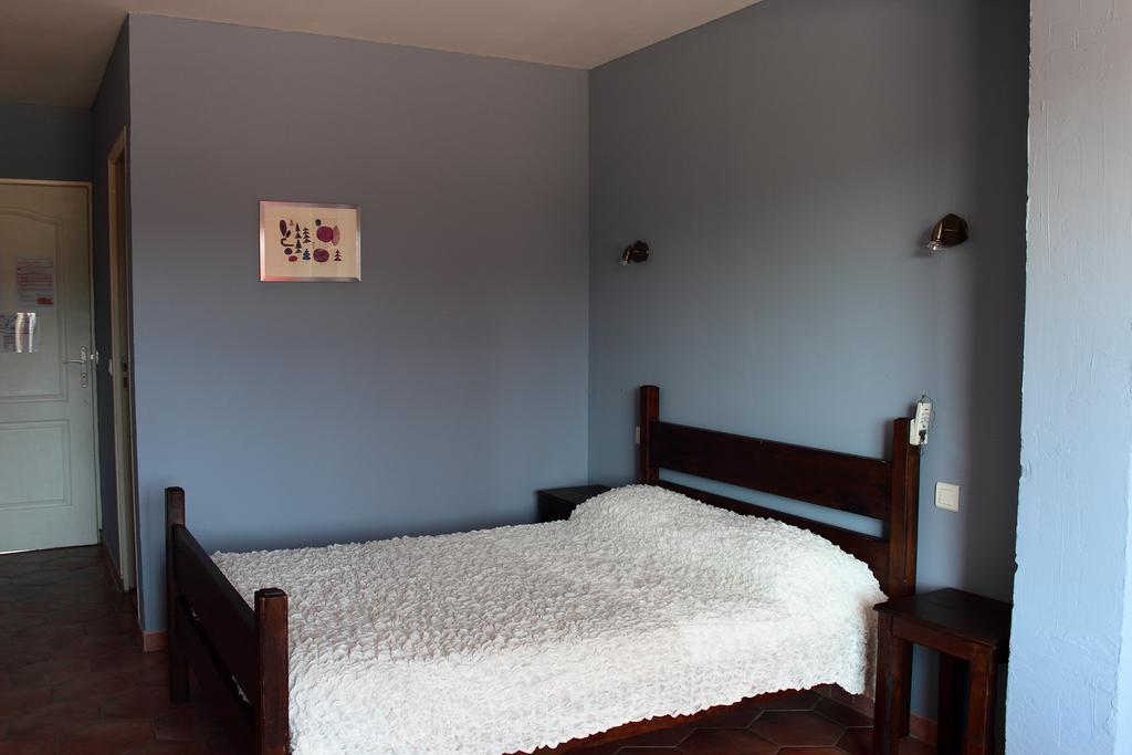 Hotel Le Couloubrier 勒穆伊 客房 照片
