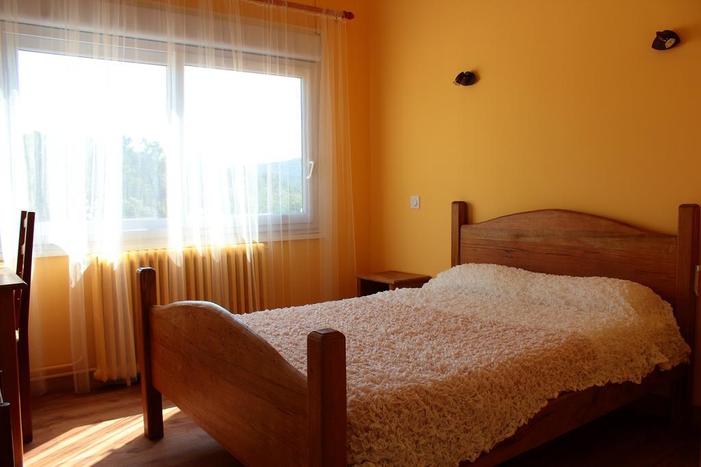 Hotel Le Couloubrier 勒穆伊 客房 照片