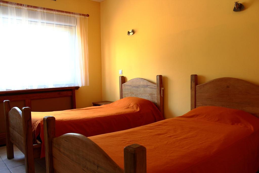 Hotel Le Couloubrier 勒穆伊 客房 照片