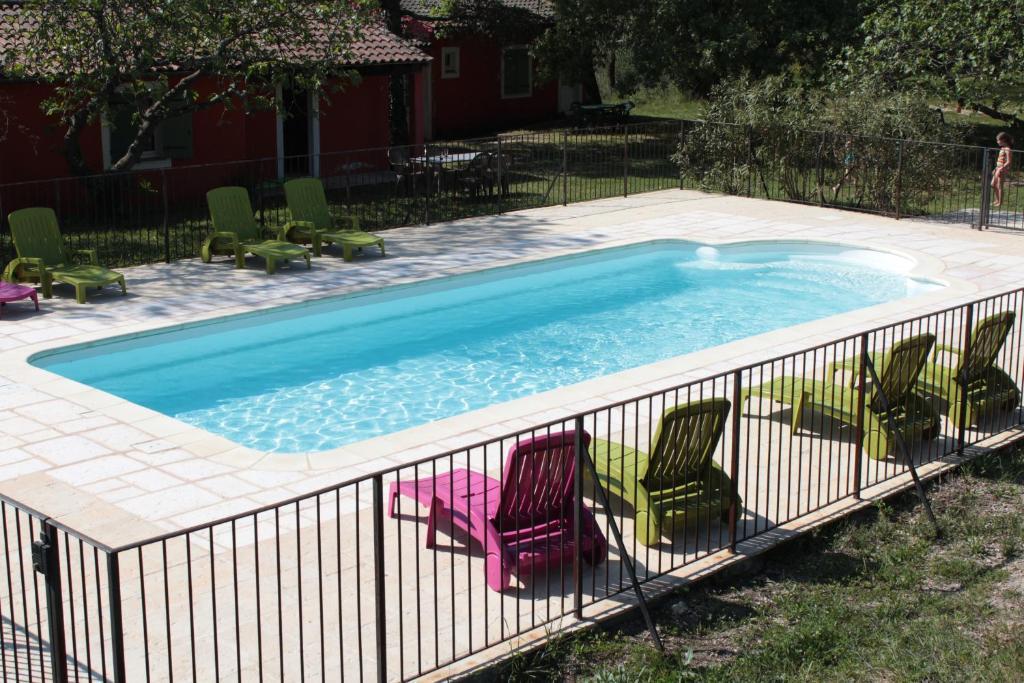 Hotel Le Couloubrier 勒穆伊 外观 照片